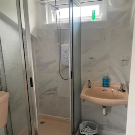 House Six Bed 4km From Centre Limerick Junction