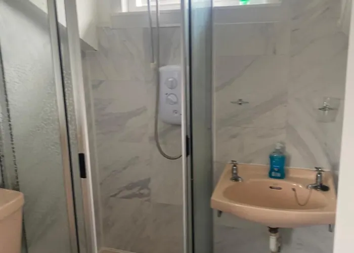 House Six Bed 4km From Centre Limerick Junction